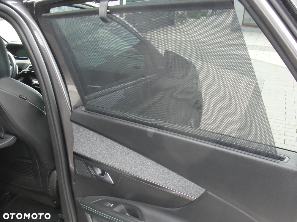 Peugeot 5008 PureTech 130 EAT8 Stop & Start Allure Pack - 8