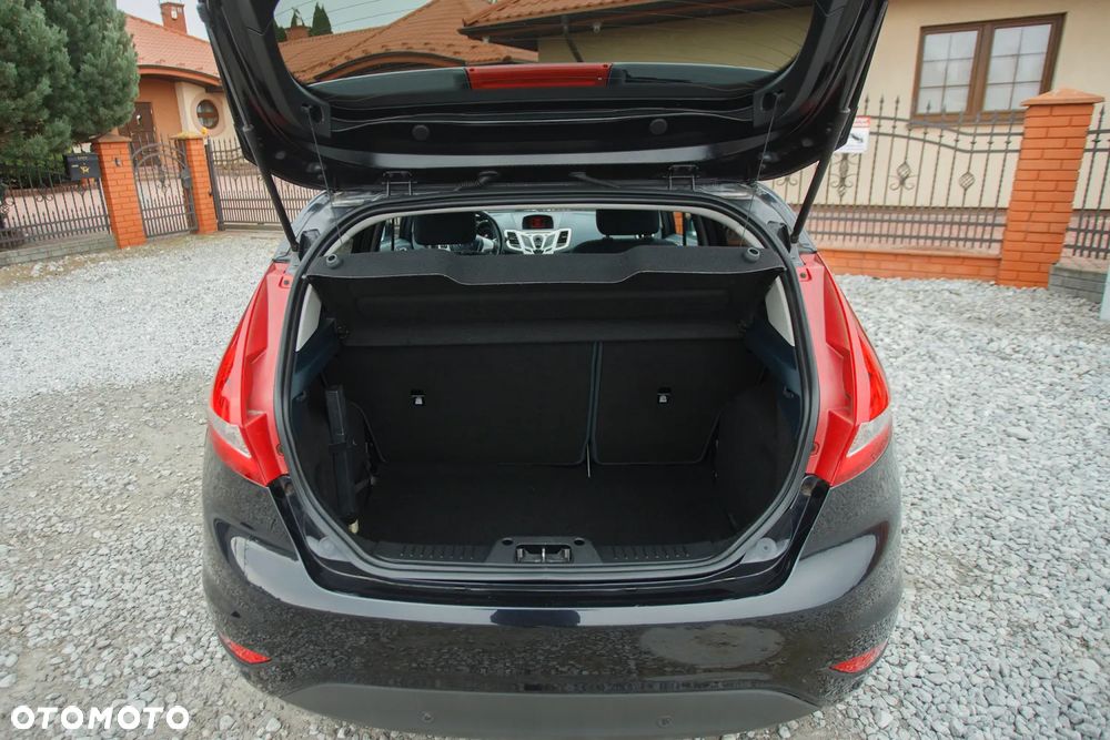 Ford Fiesta 1.25 Titanium X - 22