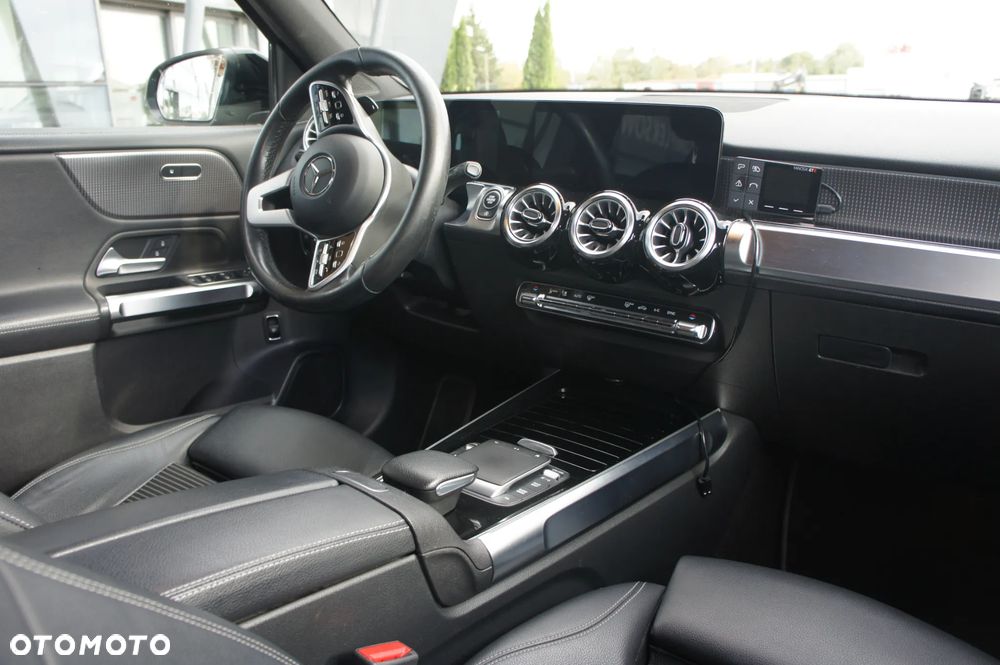 Mercedes-Benz GLB 250 4-Matic 8G-DCT - 8