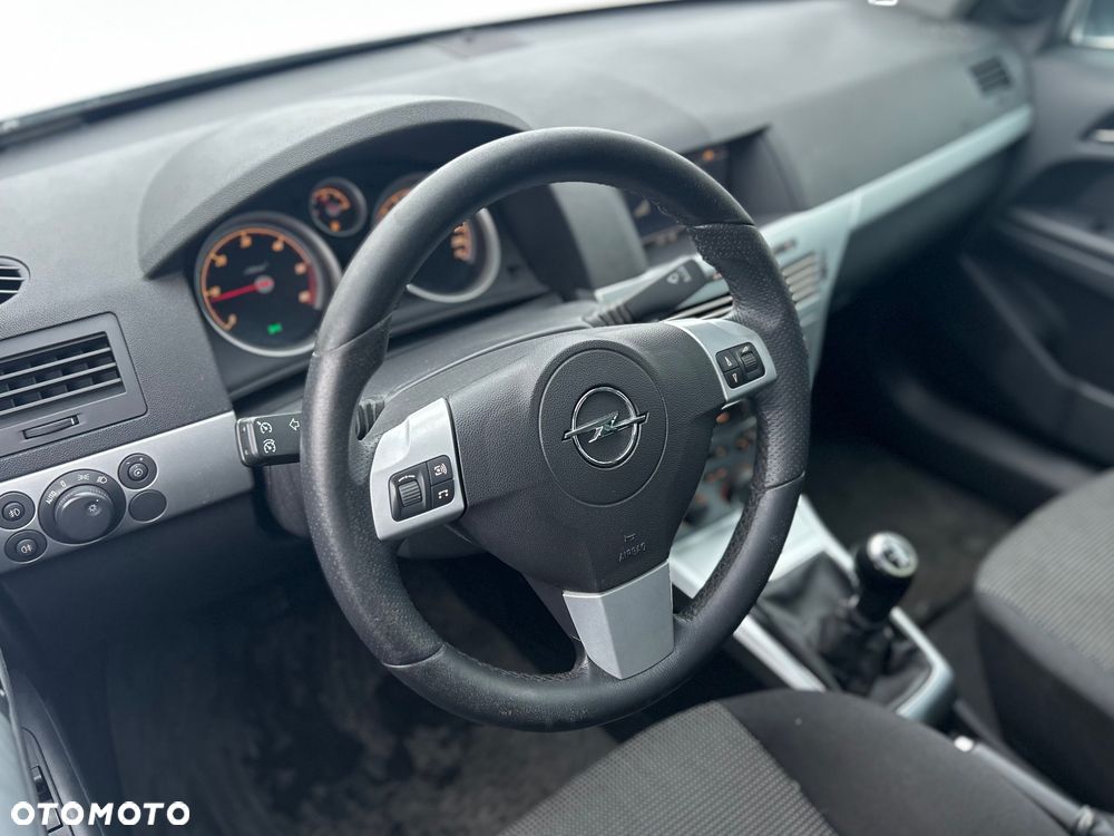 Opel Astra 1.9 CDTI Sport - 10