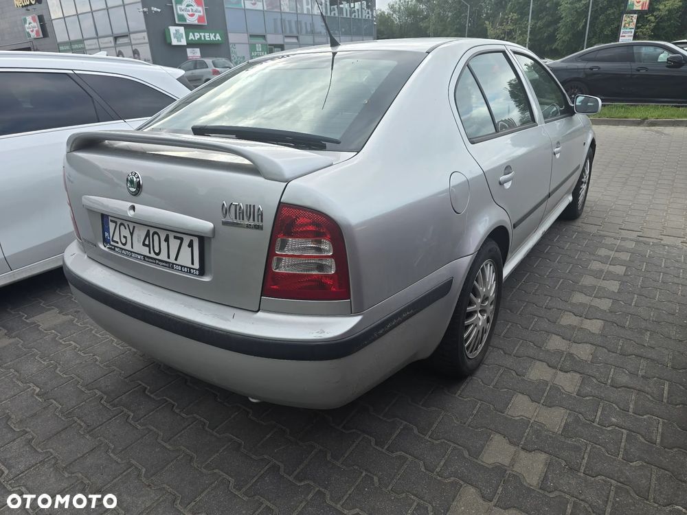 Skoda Octavia 2.0 Elegance - 4