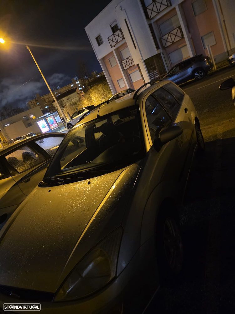 Ford Focus SW 1.6 Ghia - 2