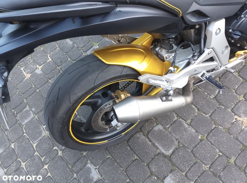Honda Hornet - 7