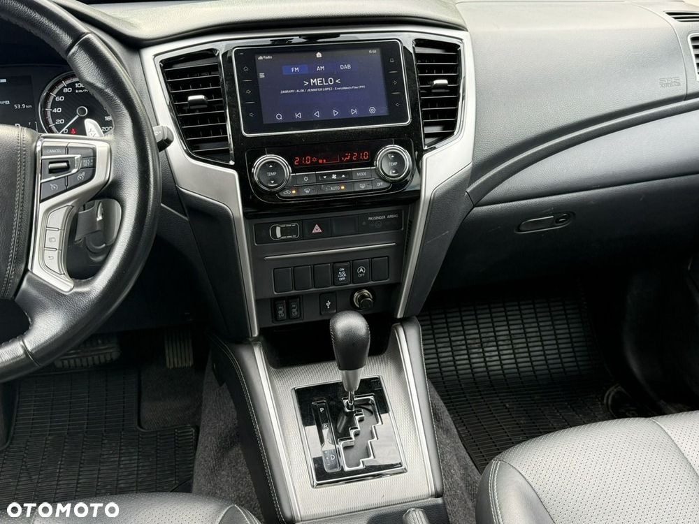 Mitsubishi L200 2.2 d DC Instyle Plus - 24