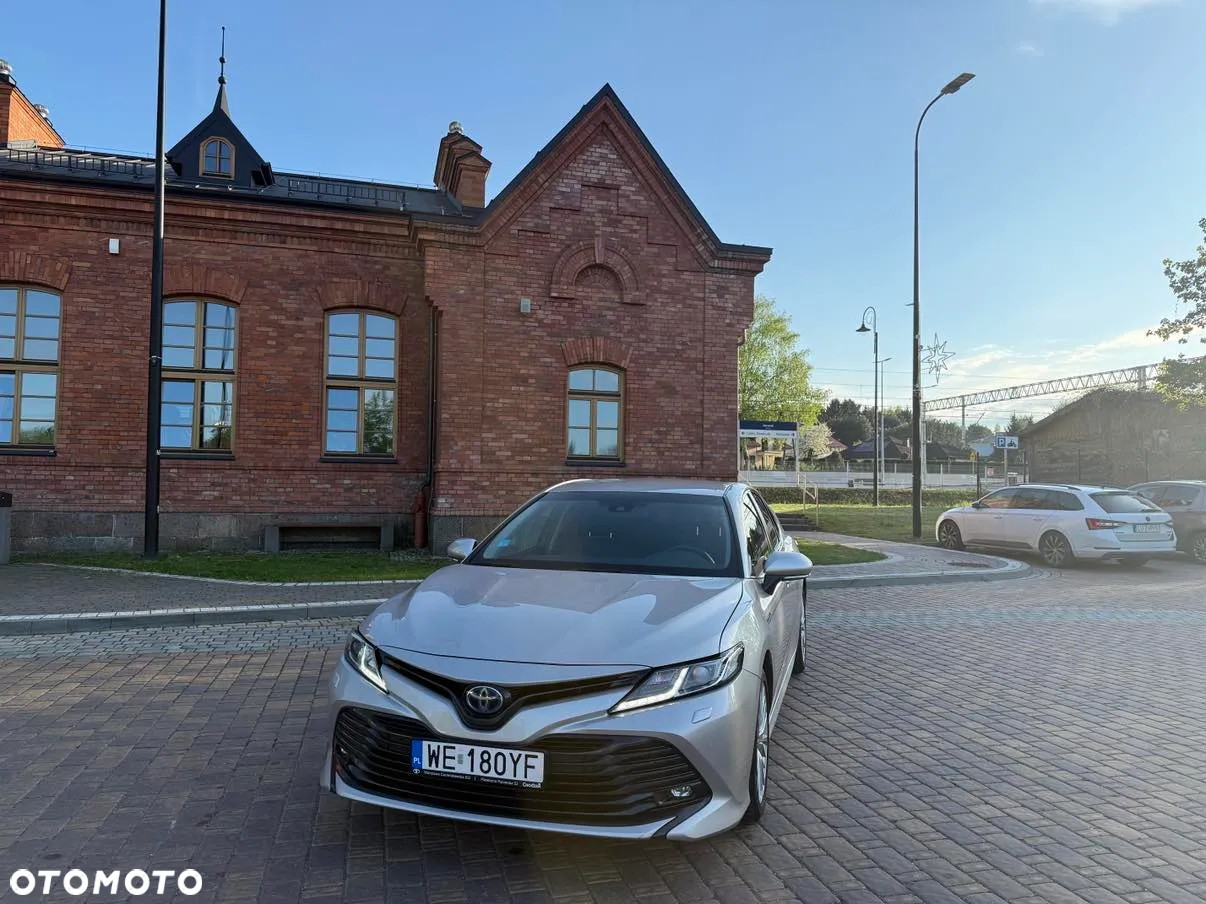 Toyota Camry 2.5 Hybrid Prestige CVT - 3