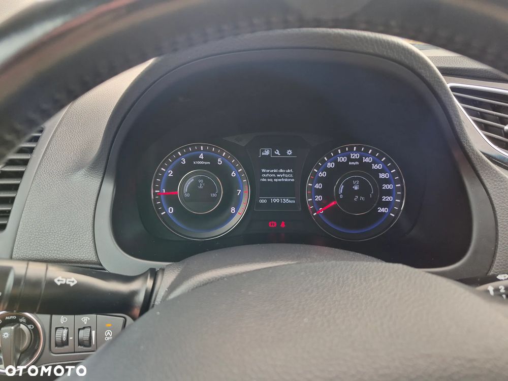 Hyundai i40 Kombi blue 1.6 Classic - 16