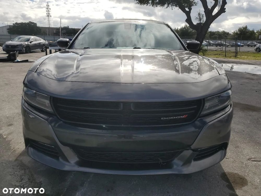 Dodge Charger 3.6 SXT AWD - 5