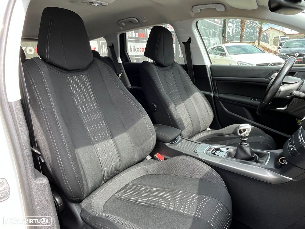 Peugeot 308 SW 1.2 PureTech Allure - 50