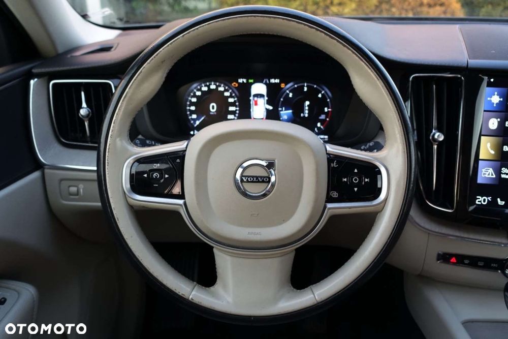 Volvo XC 60 - 14