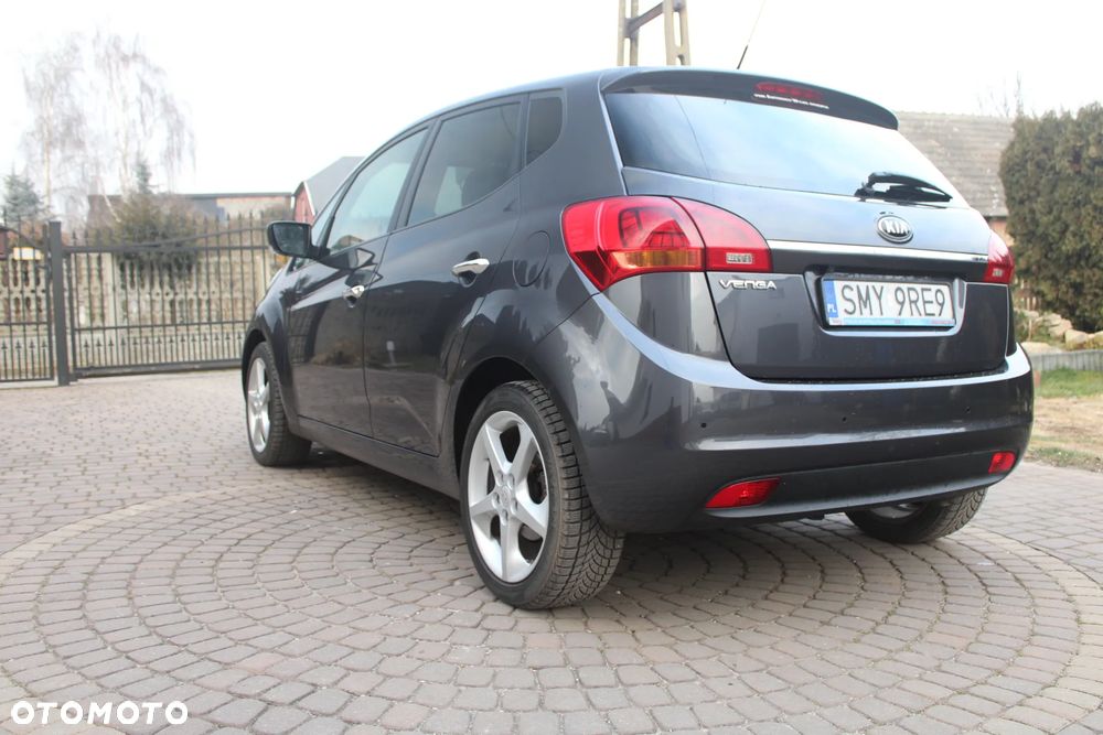 Kia Venga 1.6 CVVT Vision - 8