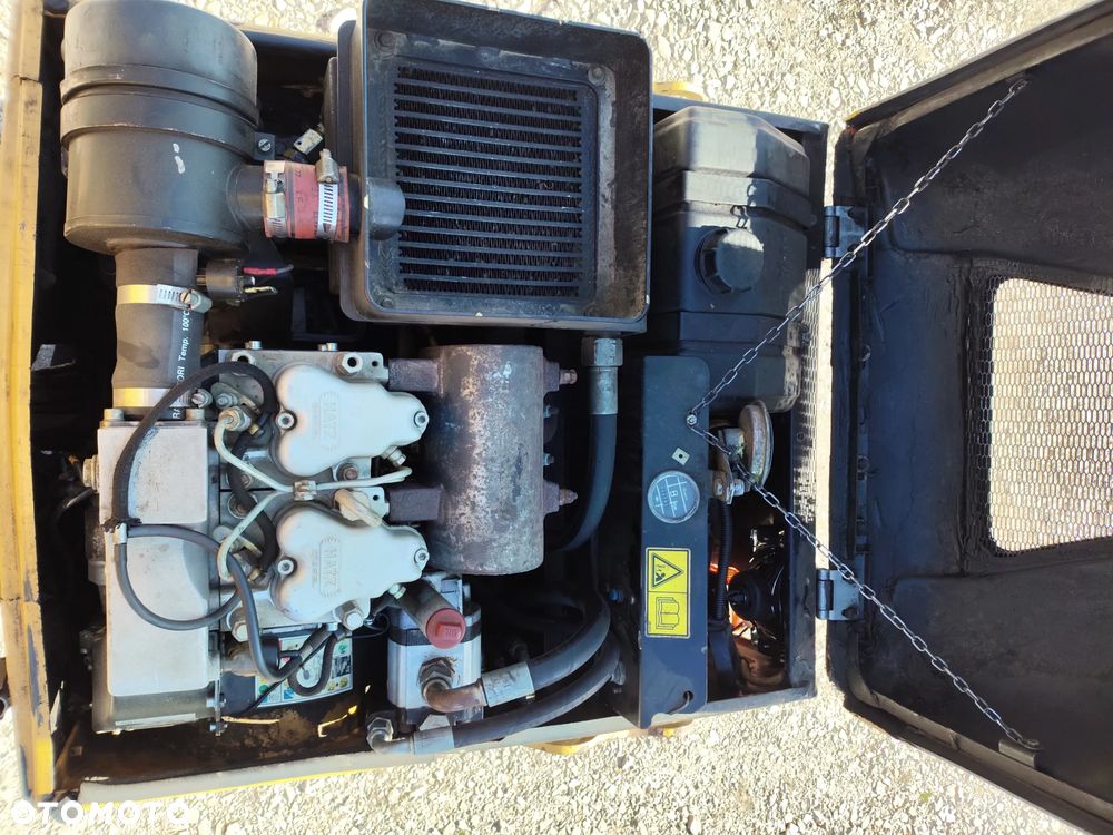 Caterpillar CB-114 - 12