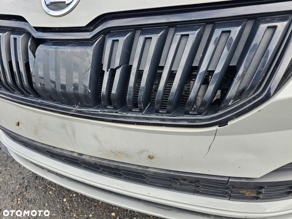 Skoda Karoq 2.0 TDI SCR Sportline - 4