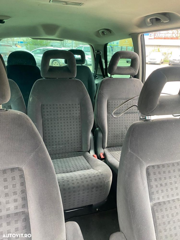 Volkswagen Sharan 1.9 TDI Comfortline Family - 8