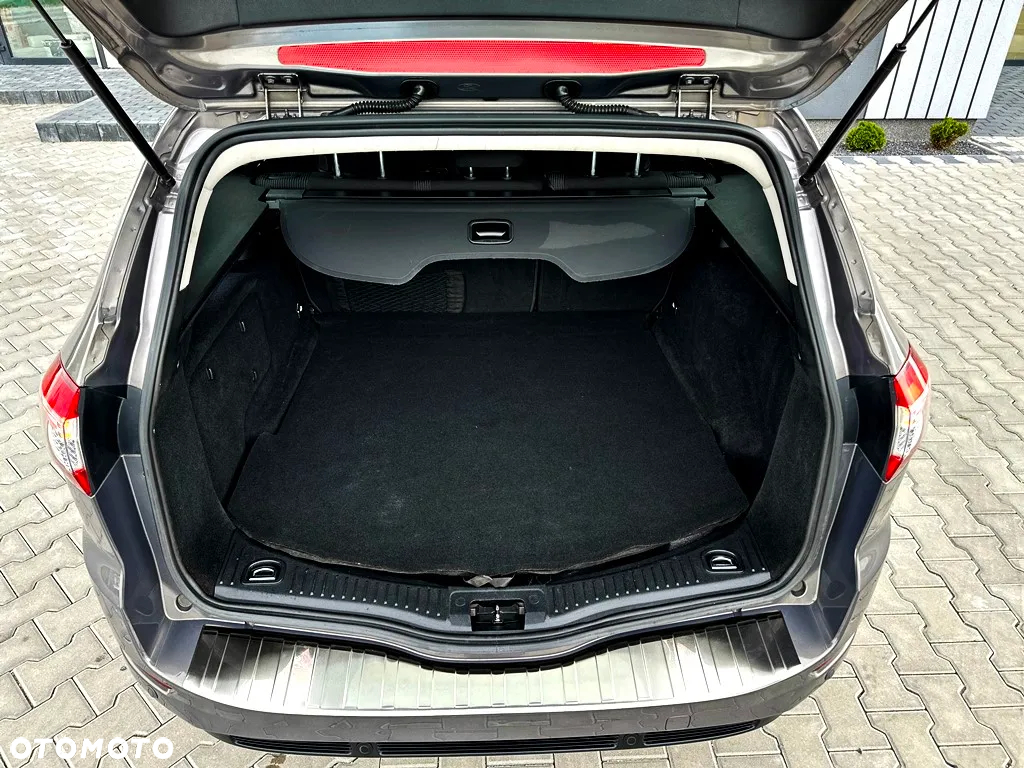 Ford Mondeo 1.6 Eco Boost Titanium - 32