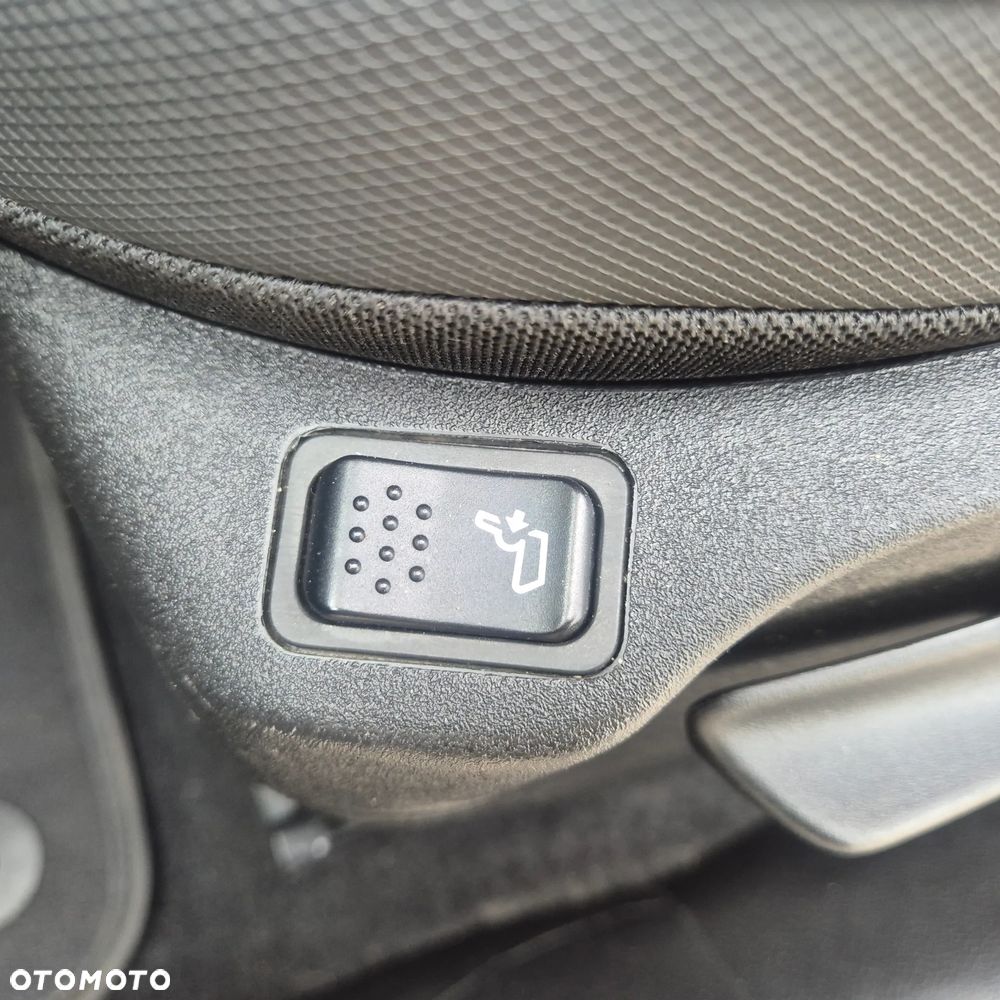 Jeep Renegade 1.3 T-GDI Limited - 26