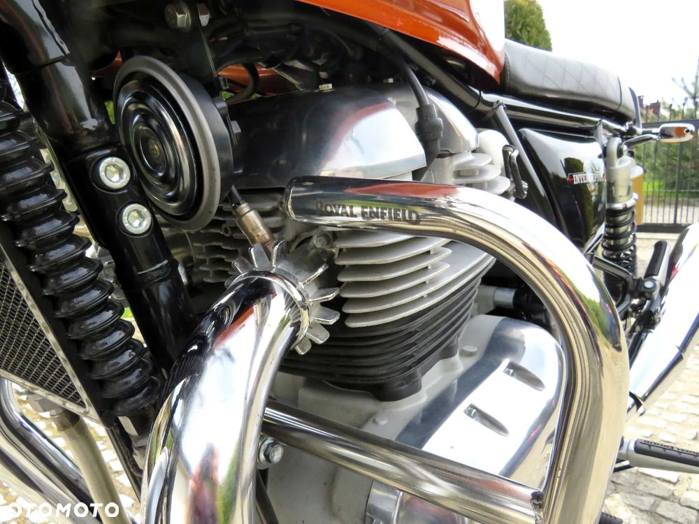 Royal Enfield Interceptor - 4