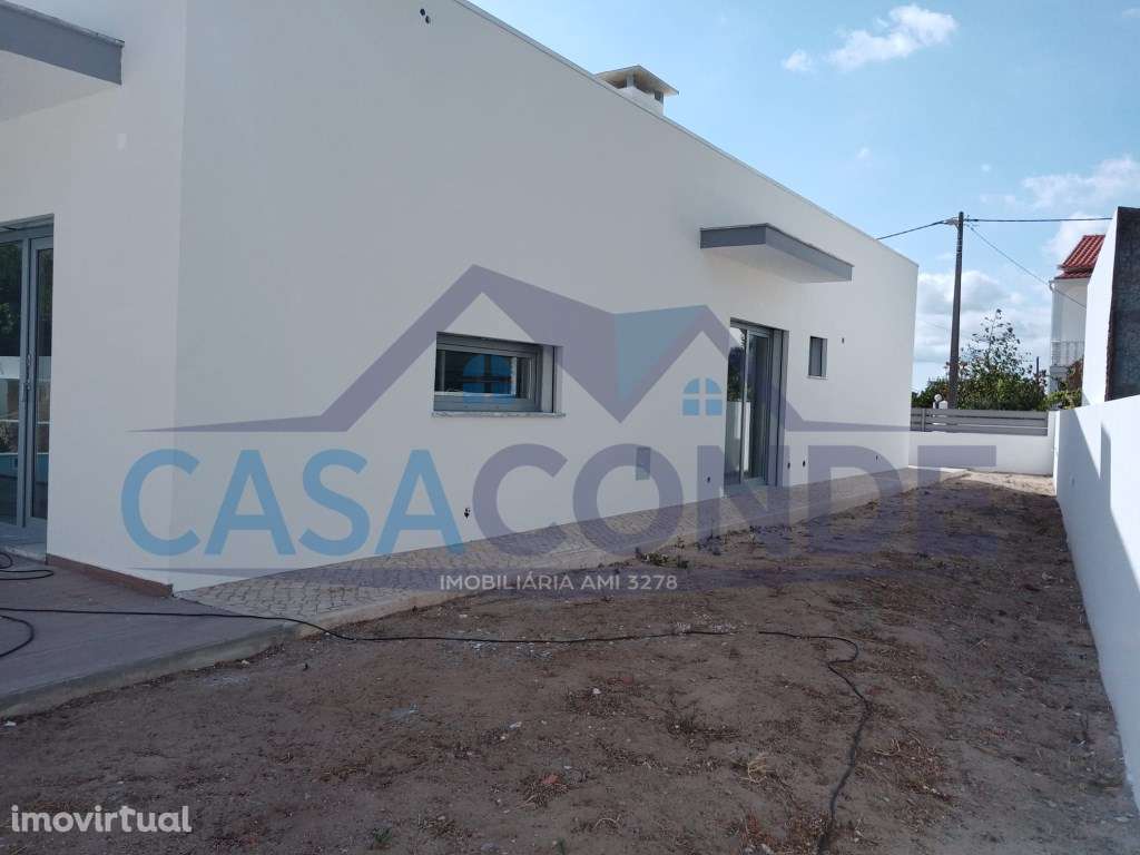 Moradia Isolada Terrea c/Piscina - Grande imagem: 2/22