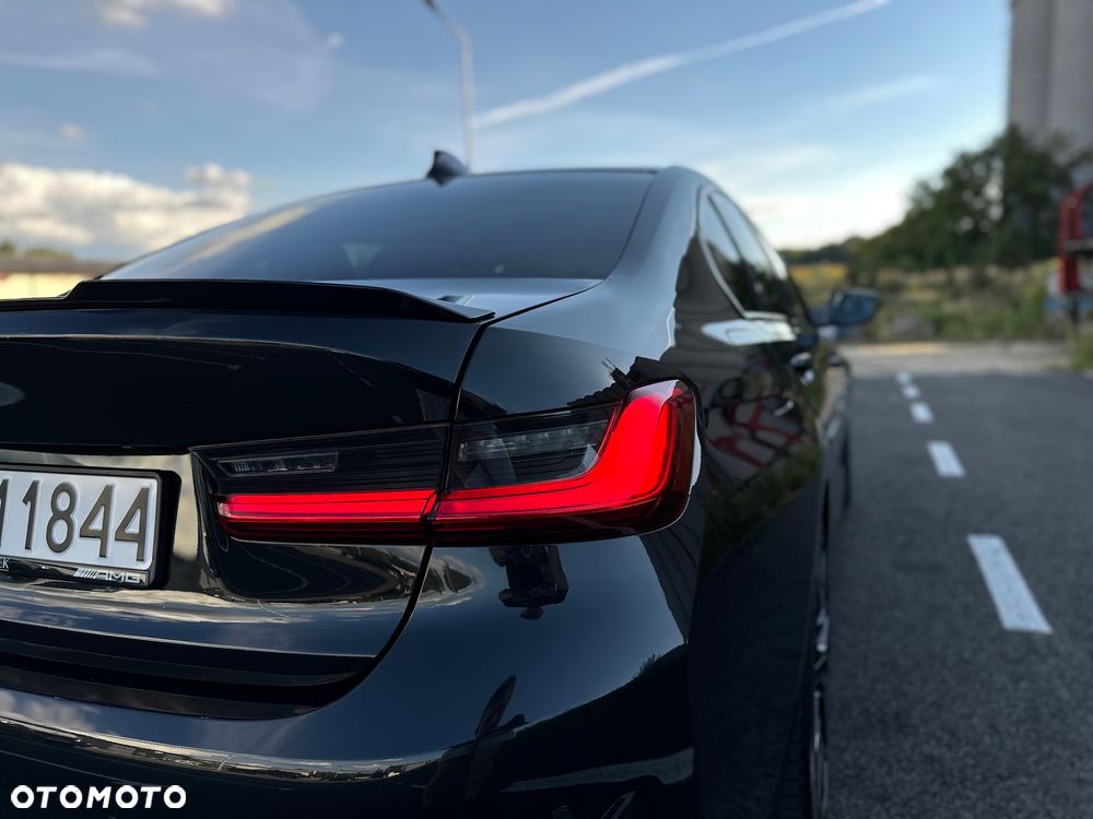 BMW Seria 3 330e Sport Line sport - 9