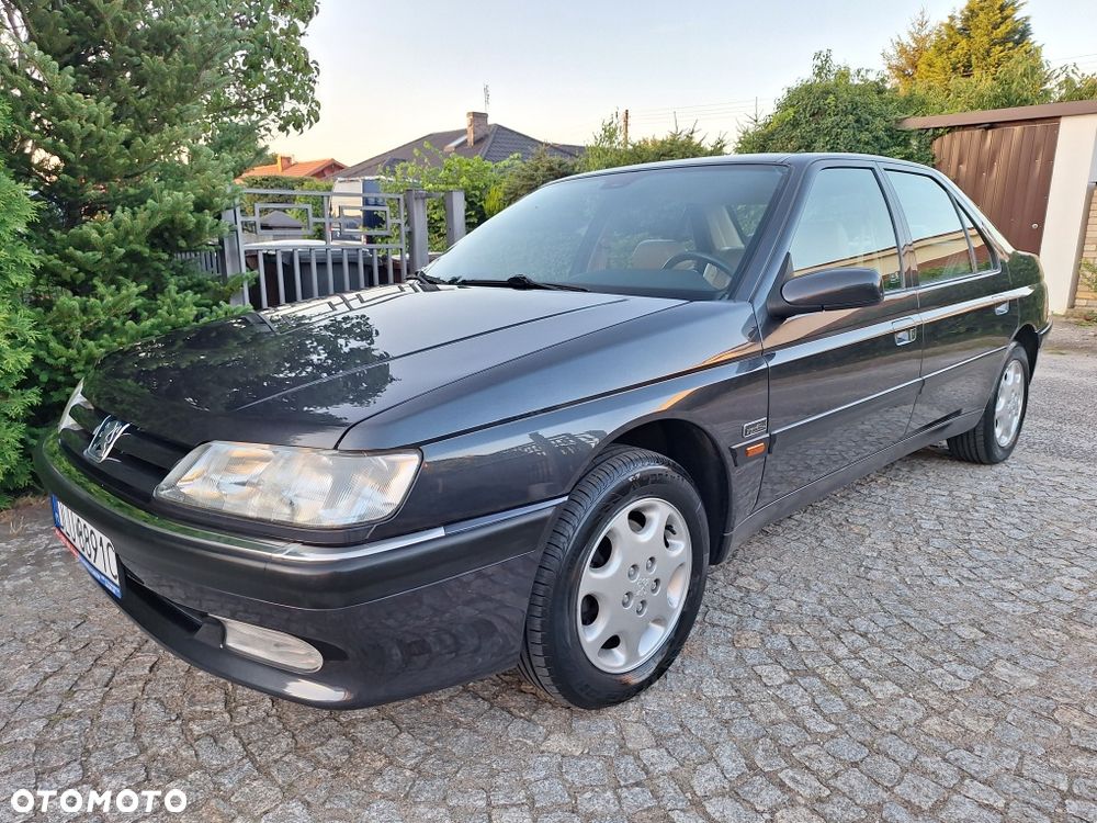 Peugeot 605
