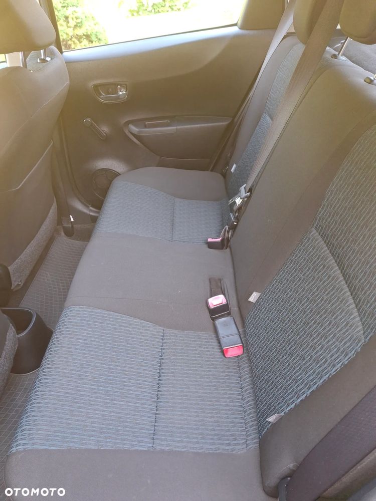 Toyota Yaris - 16