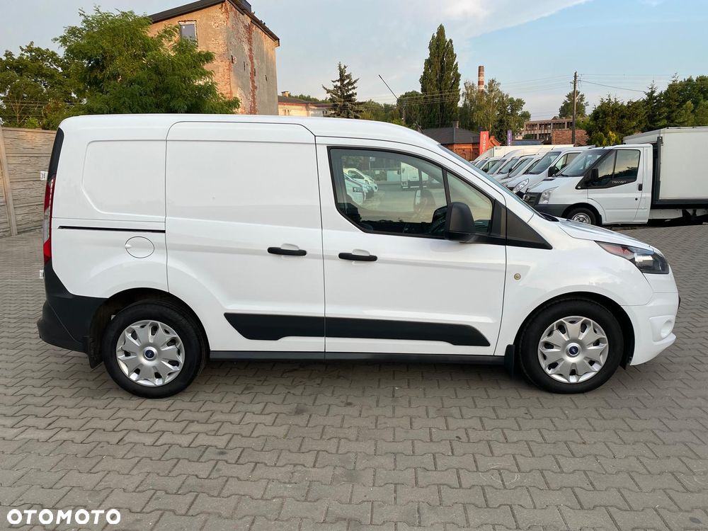 Ford CONNECT - 4