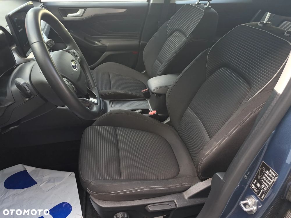 Ford Focus 1.0 EcoBoost mHEV Titanium - 18