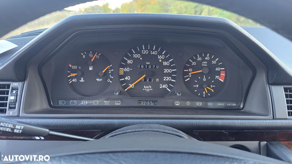 Mercedes-Benz W124 - 22