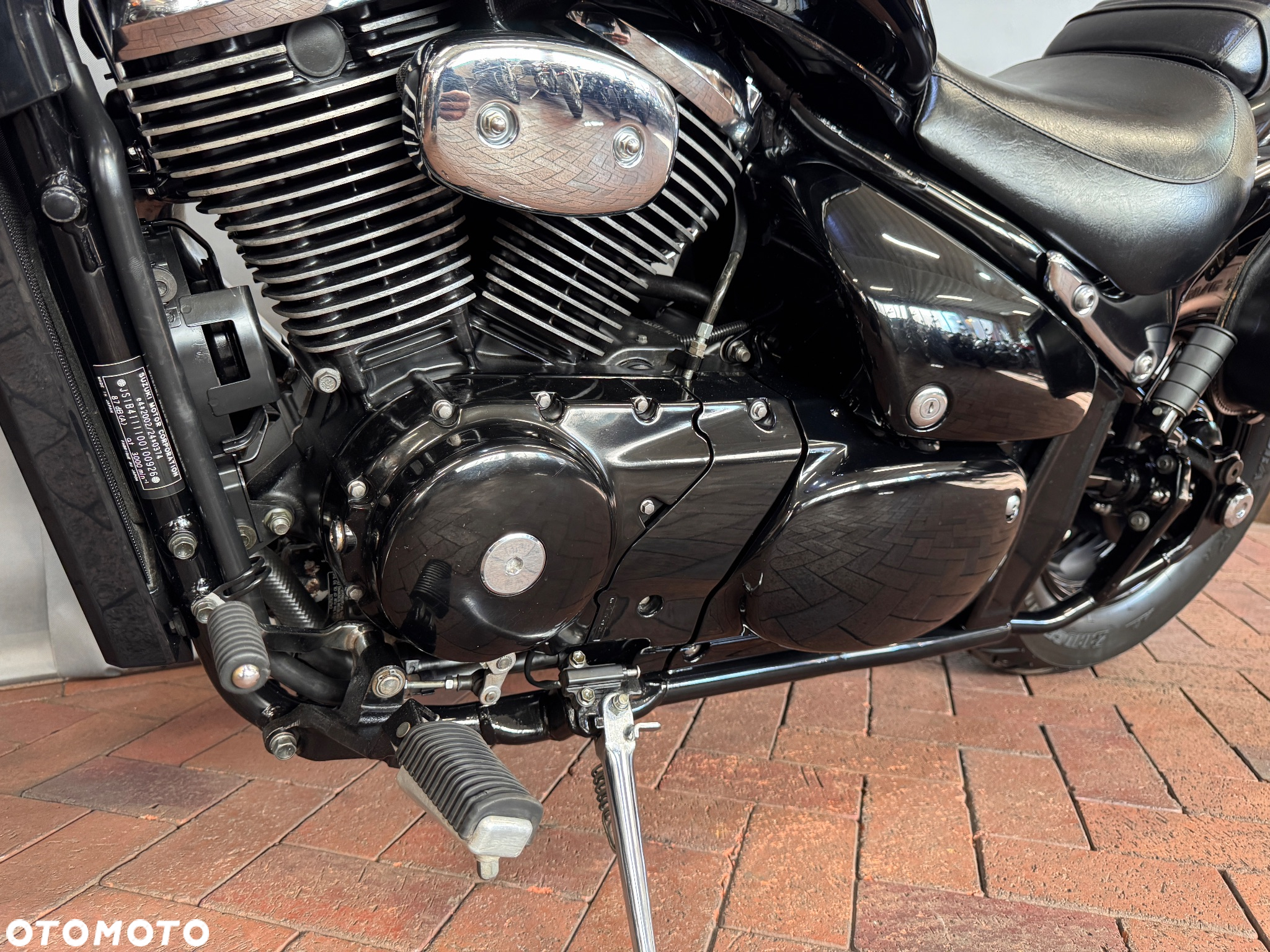 Suzuki Boulevard - 25