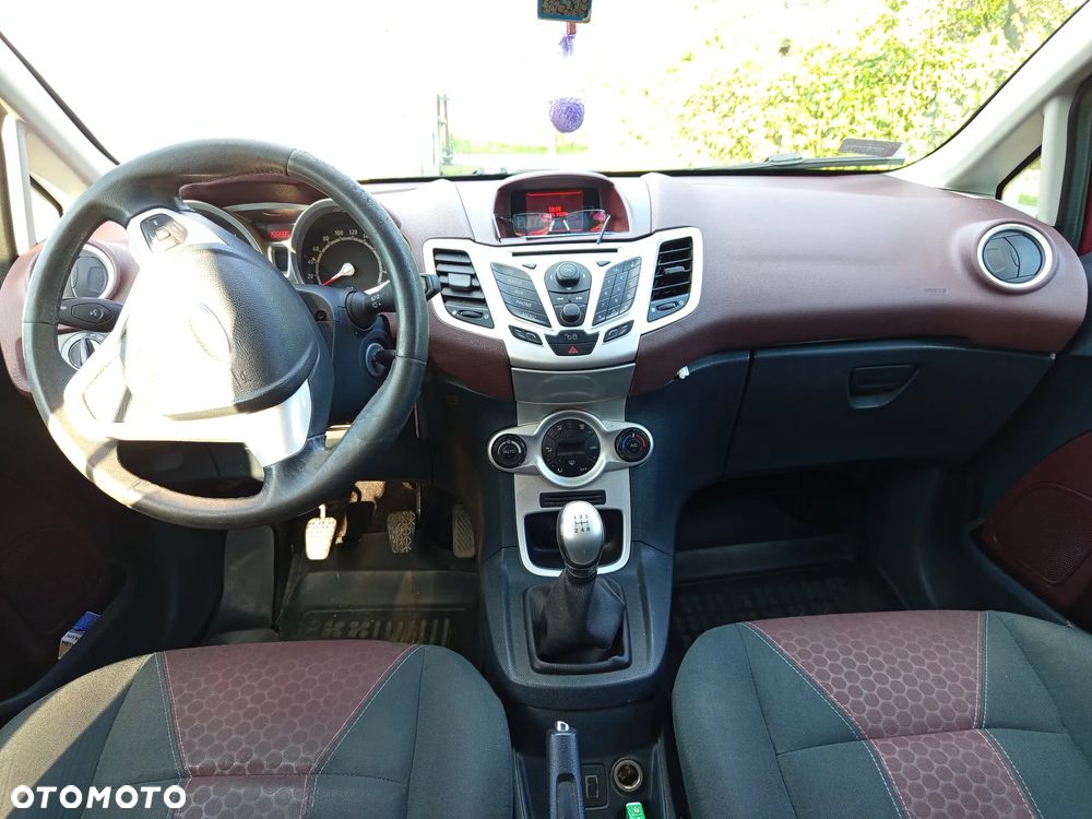 Ford Fiesta 1.25 Titanium - 8