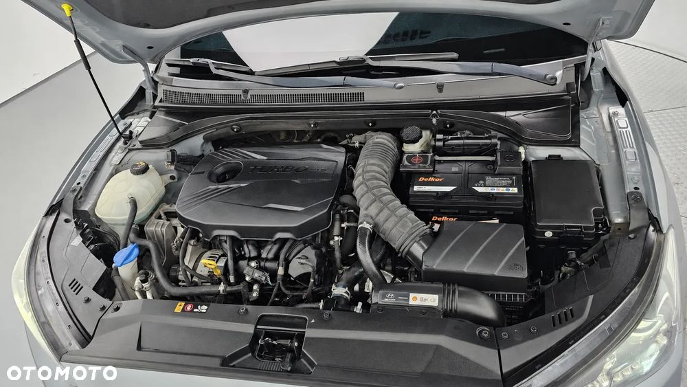 Hyundai Veloster - 7