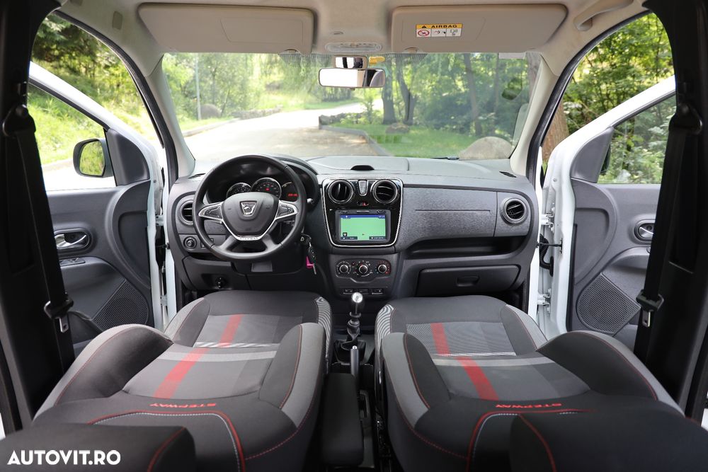 Dacia Lodgy TCe 130 GPF Stepway - 10