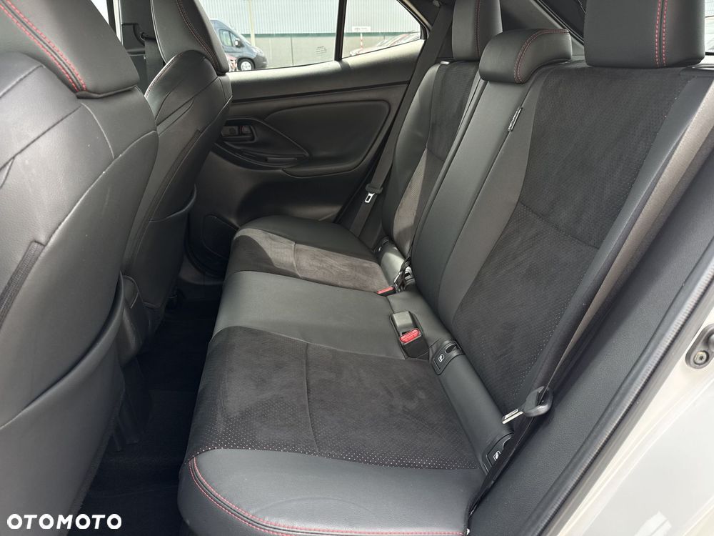 Toyota Yaris Cross Hybrid 1.5 GR Sport - 12