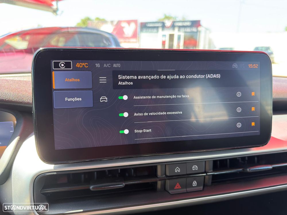 Jeep Avenger 1.2 T3 48V 4xe Hybrid eAWD Auto Upland - 23