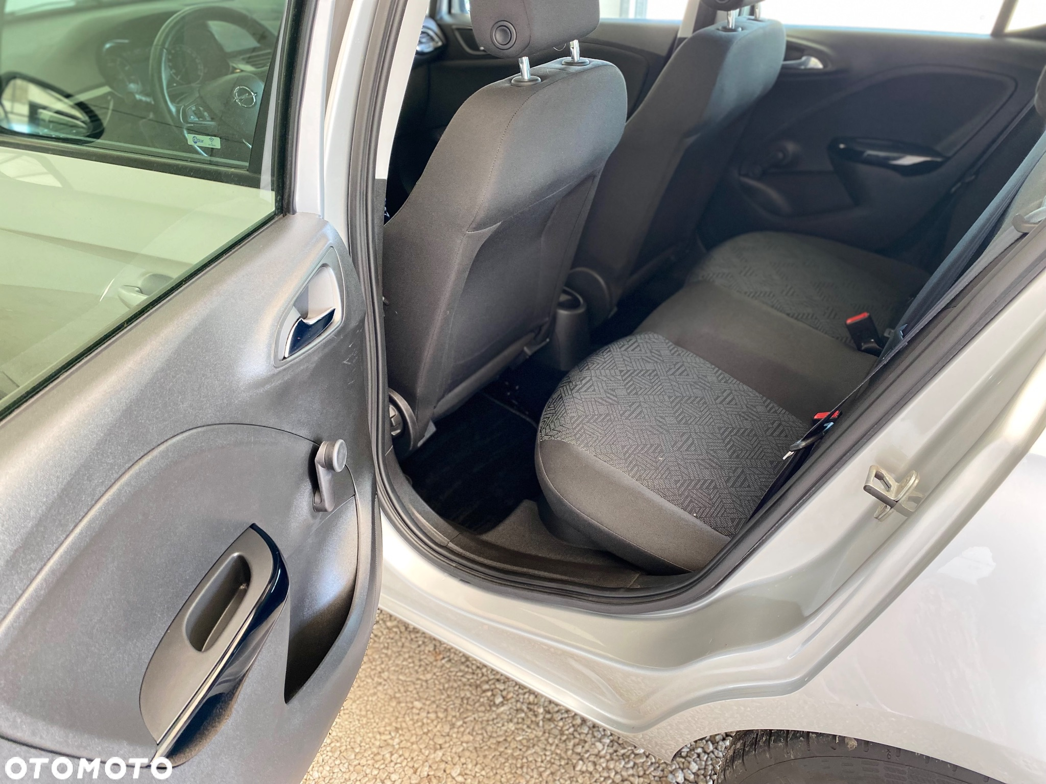Opel Corsa 1.4 T Cosmo S&S - 15