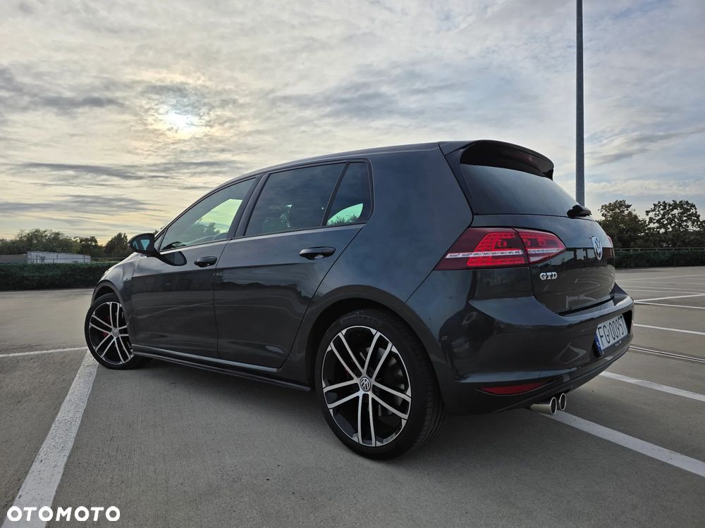 Volkswagen Golf 2.0 TDI BMT GTD - 8