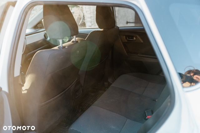 Toyota Auris 1.4 D-4D Comfort - 9