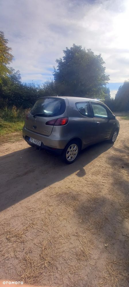 Mitsubishi Colt - 5