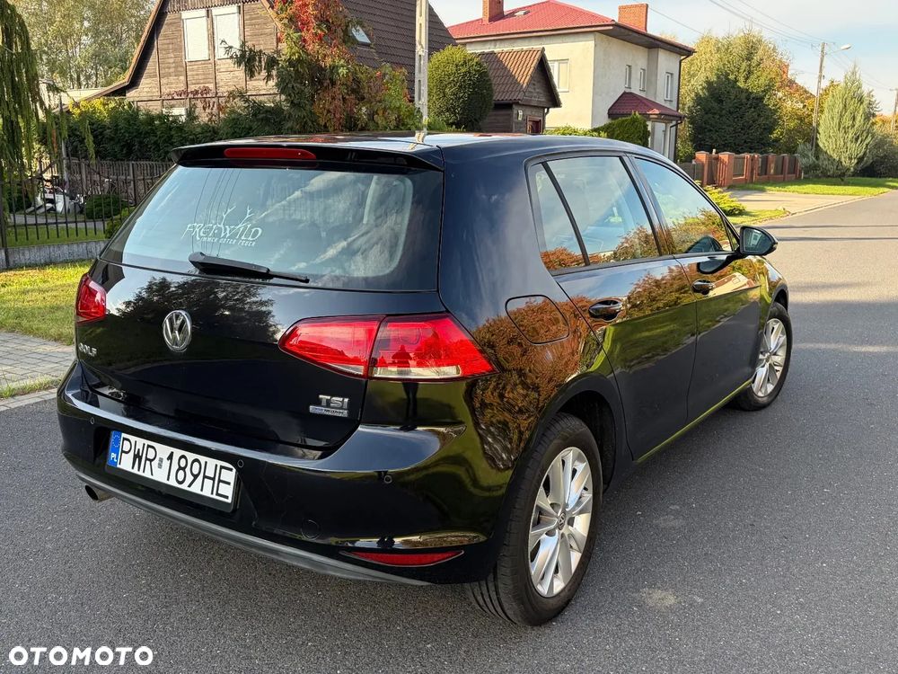 Volkswagen Golf 2012 photo 3