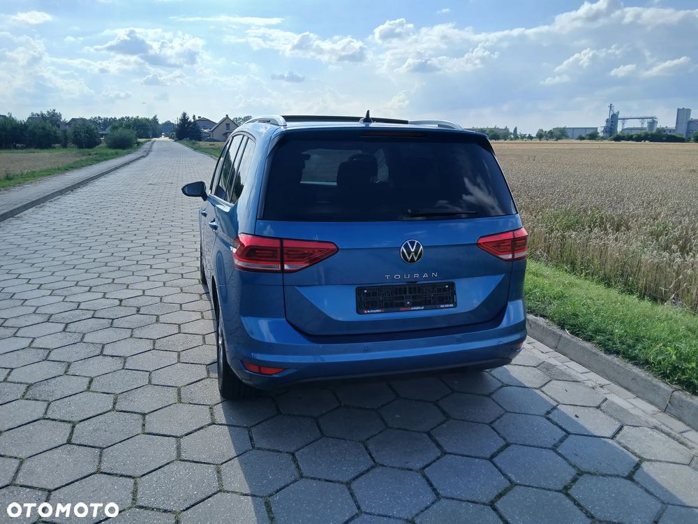 Volkswagen Touran - 5