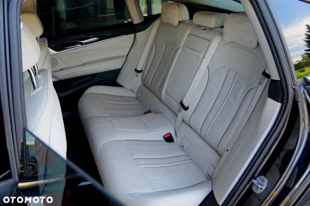 BMW 6GT 620d xDrive mHEV Luxury Line - 22