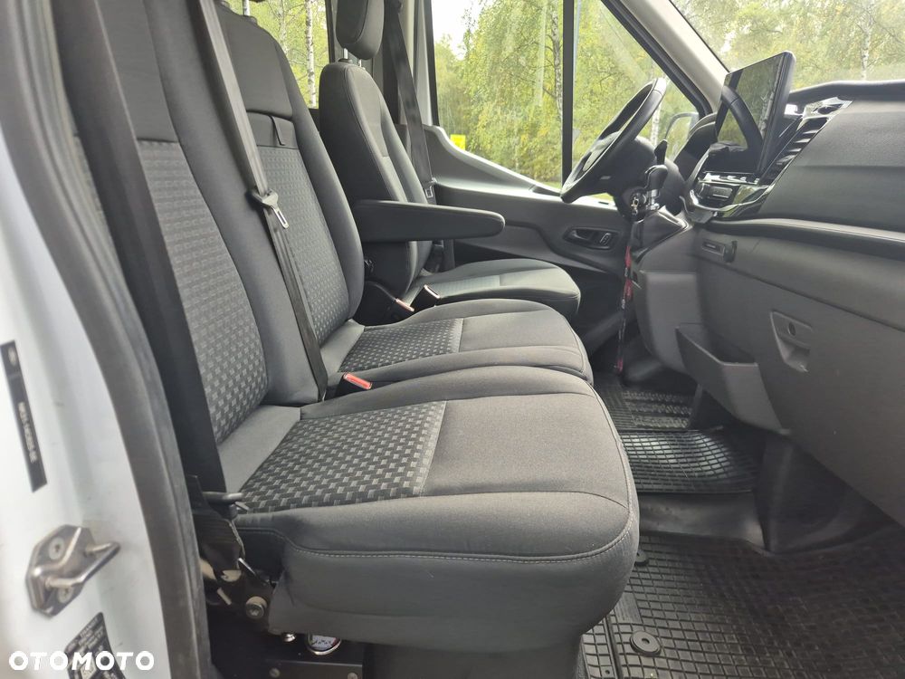 Ford Transit - 21