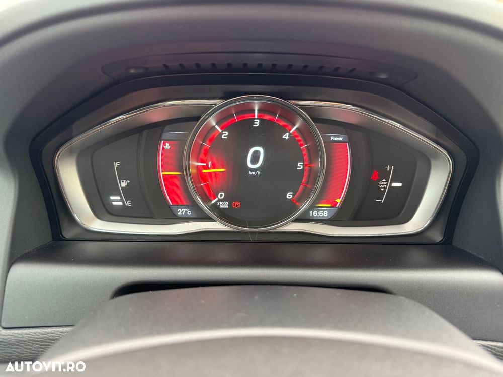 Volvo XC 60 D4 Momentum - 11