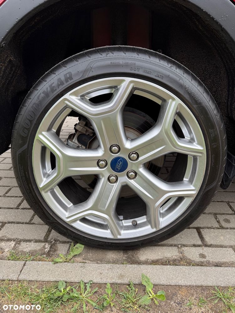Ford Escape - 16