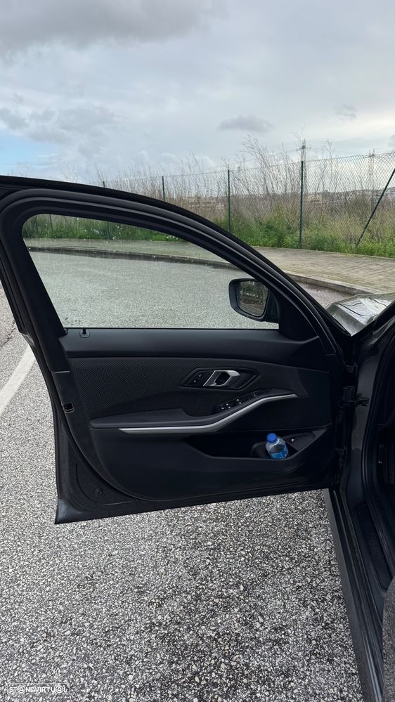 BMW 330 e Corporate Edition Auto - 23