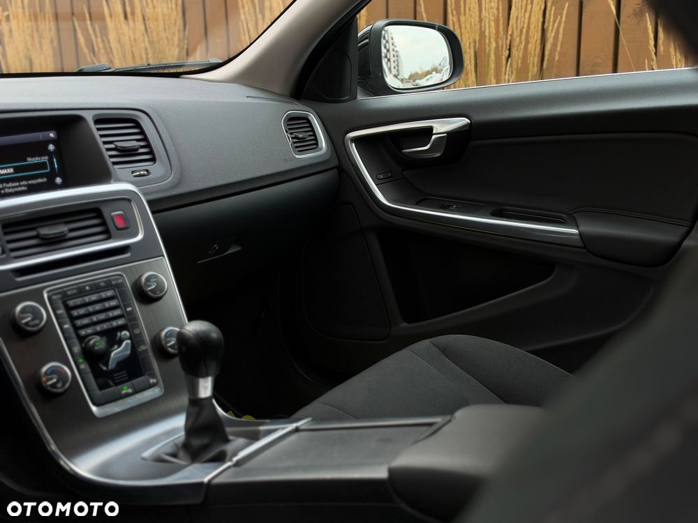 Volvo S60 - 17