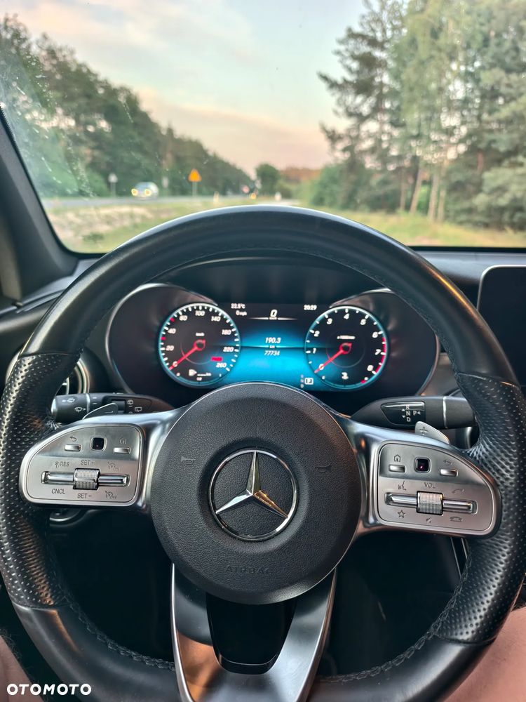 Mercedes-Benz GLC - 15