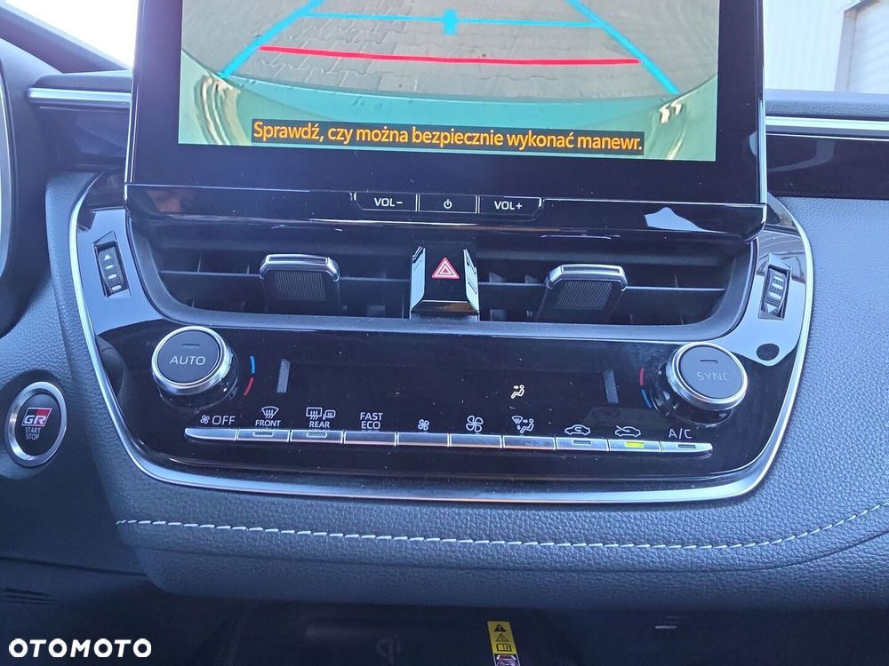 Toyota Corolla - 22