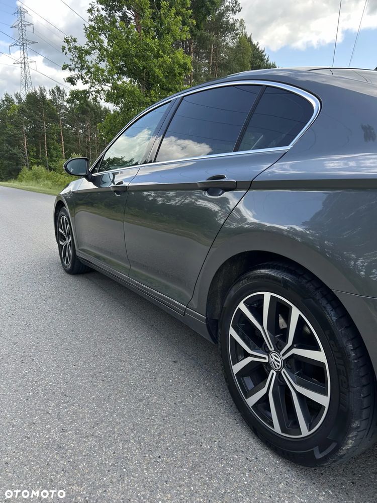 Volkswagen Passat 2.0 TDI BMT Comfortline - 10