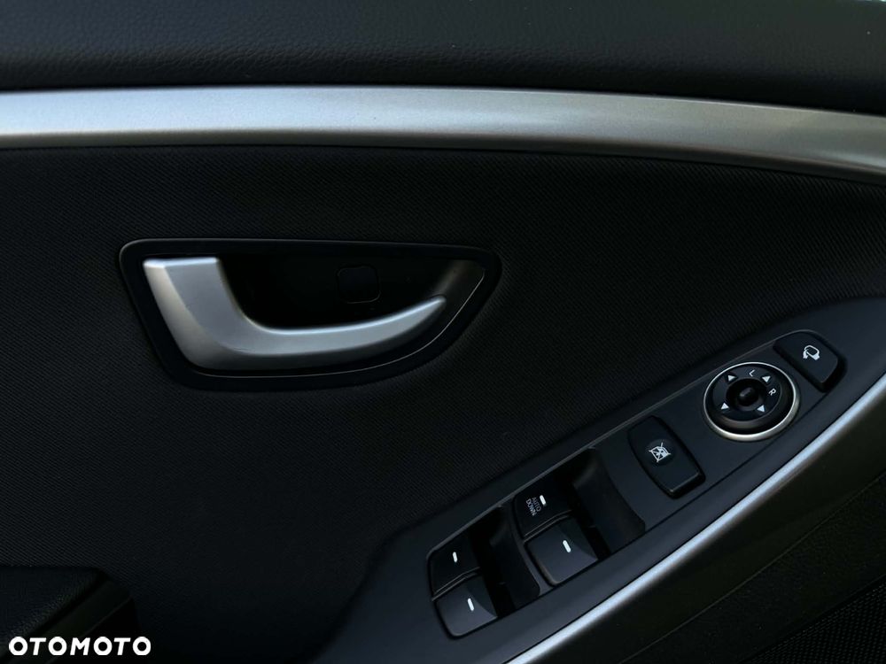 Hyundai i30 - 18