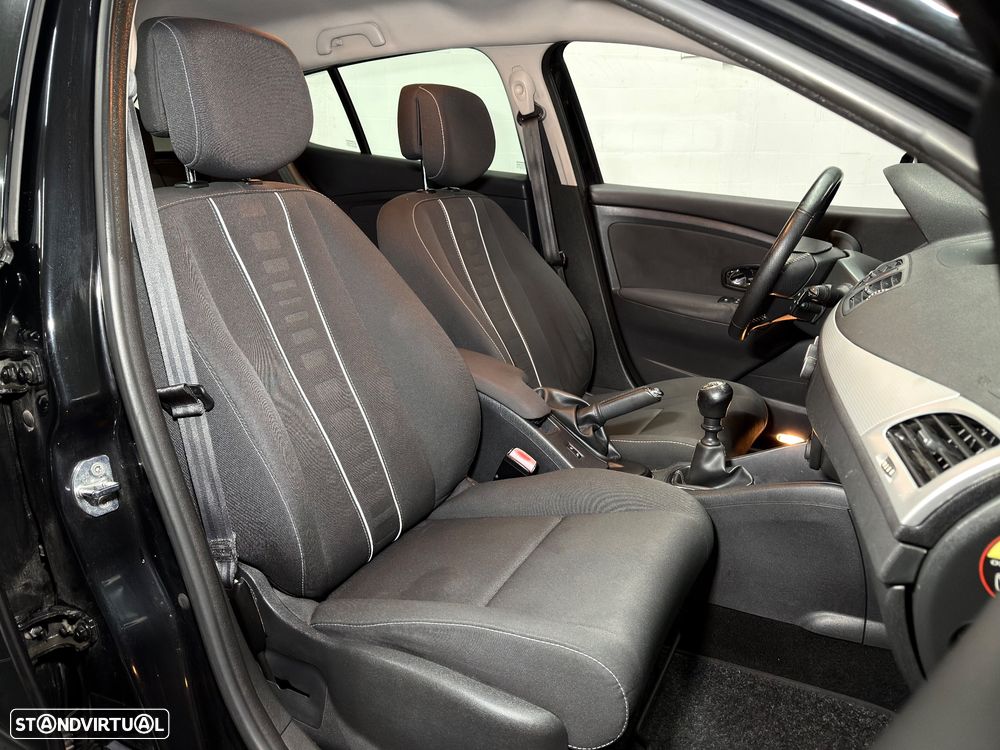 Renault Mégane 1.5 dCi Dynamique S - 9